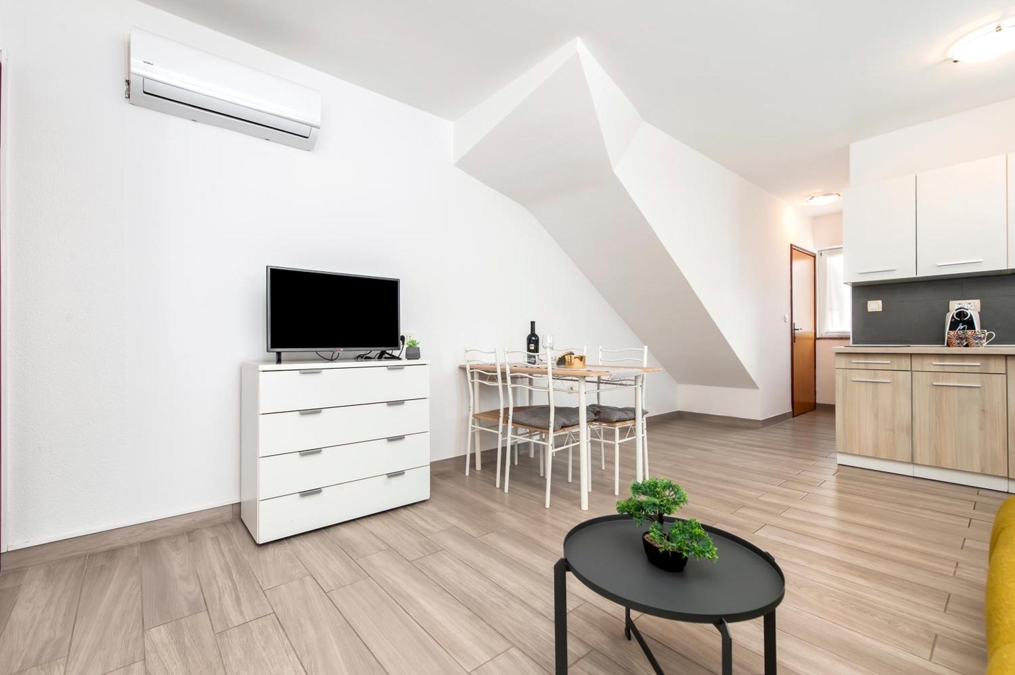 Apartmani Sara-Andrea Rovinj Zewnętrze zdjęcie